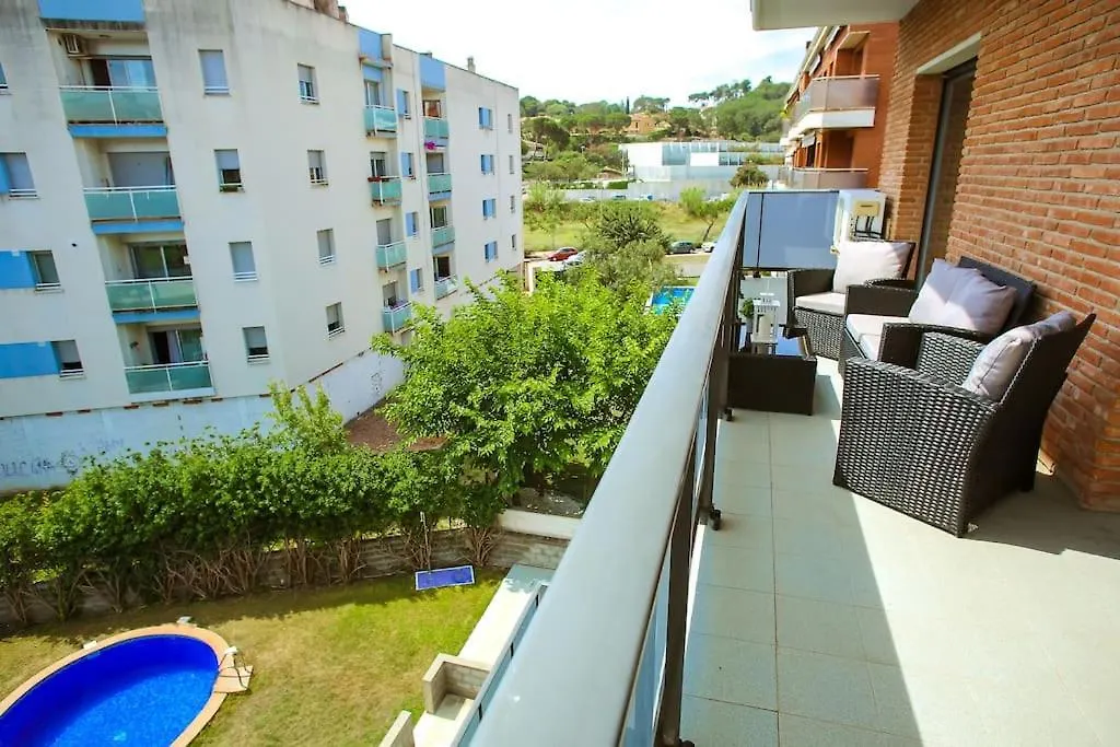 Al38 Elegant Apartment In Fenals Beach 료렛 드 마르
