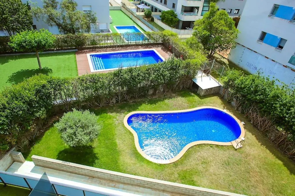 Al38 Elegant Apartment In Fenals Beach 료렛 드 마르